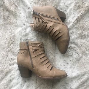 tan ankle boots